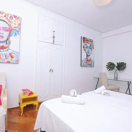 Luccil's Downtown Apartment *
