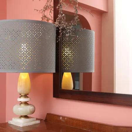 Luccil's Downtown Lägenhet *